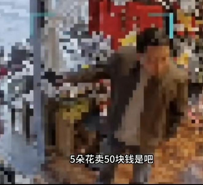 这种家庭教育出来的孩子，长大肯定自卑的，三八妇女节当天，河南郑州一名8岁左右