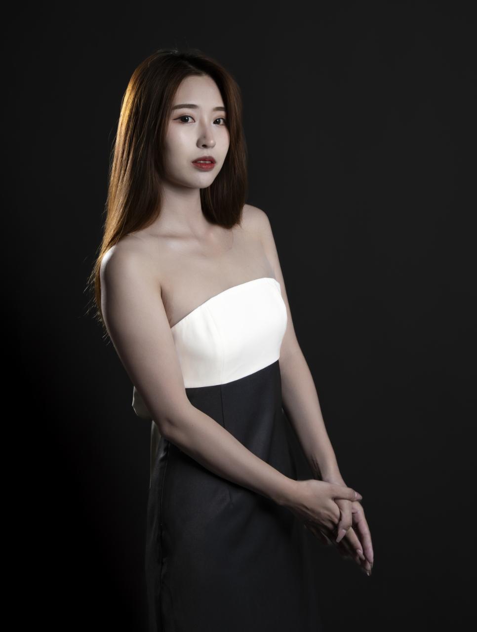 每日分享个人写真好身材好气质