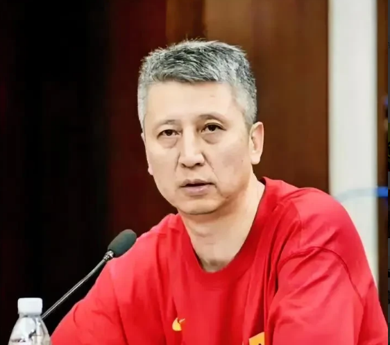 是意郭士强啊郭士强，你要不还是辞职回家吧，大家实在看不下去了，你都这么成功