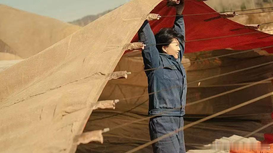 李雪琴把高雅风演活了看到高雅风在雾中举起燃烧的衣服，突然懂了李雪琴说的“诶呀”