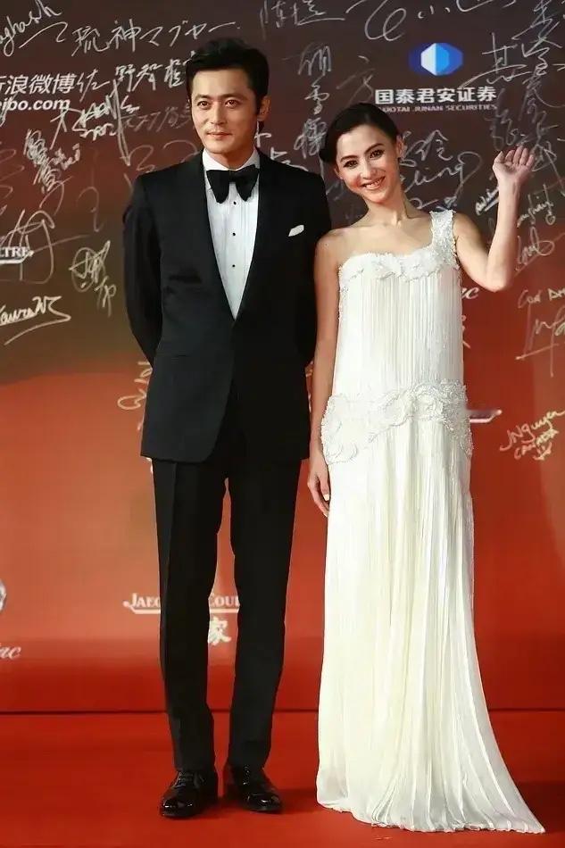 问了快1000个人了，都没认出这个美男子，谁能认出来