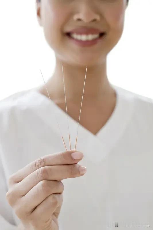 最齐全的各大流派的“感冒三针”，收藏好了，对感冒这类小问题是手到擒来1.八