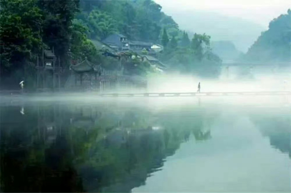 四川·柳江古镇，躲进烟雨画卷中听雨望江……​​​​