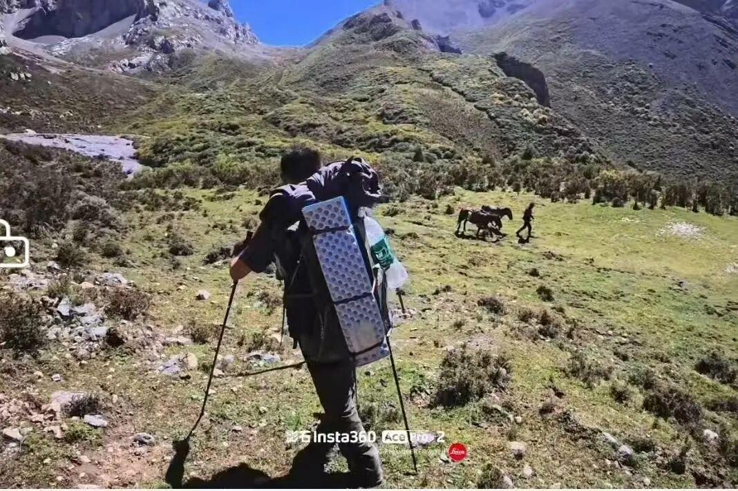 一湖北驴友甘肃扎尕那徒步遇险，幸得牧民救助捡回一条命，看了他们的徒步过程，所谓的