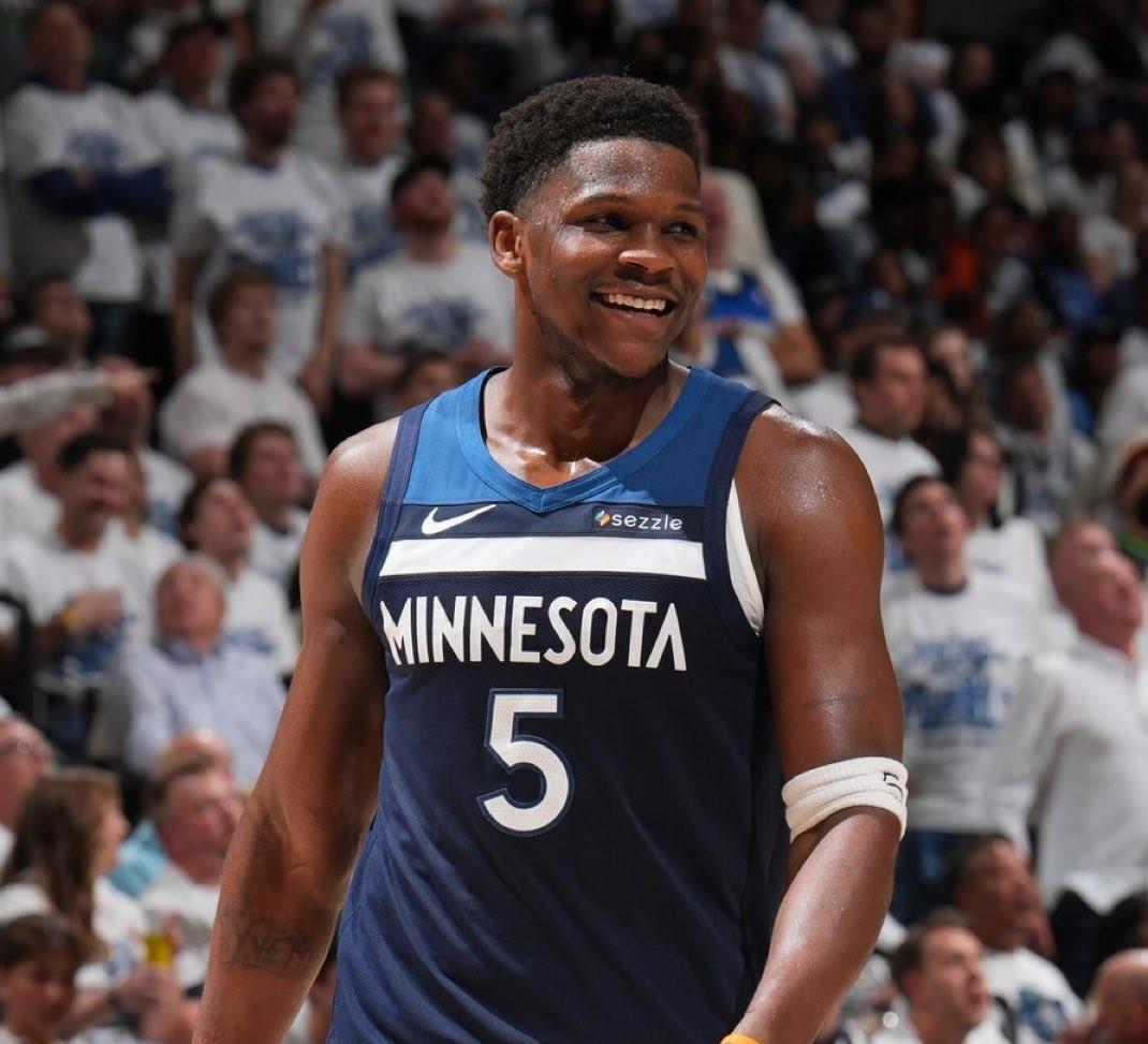 爱德华兹打磨新杀招，新赛季争MVP？这个休赛期爱德华兹重点训练了低位背打技术