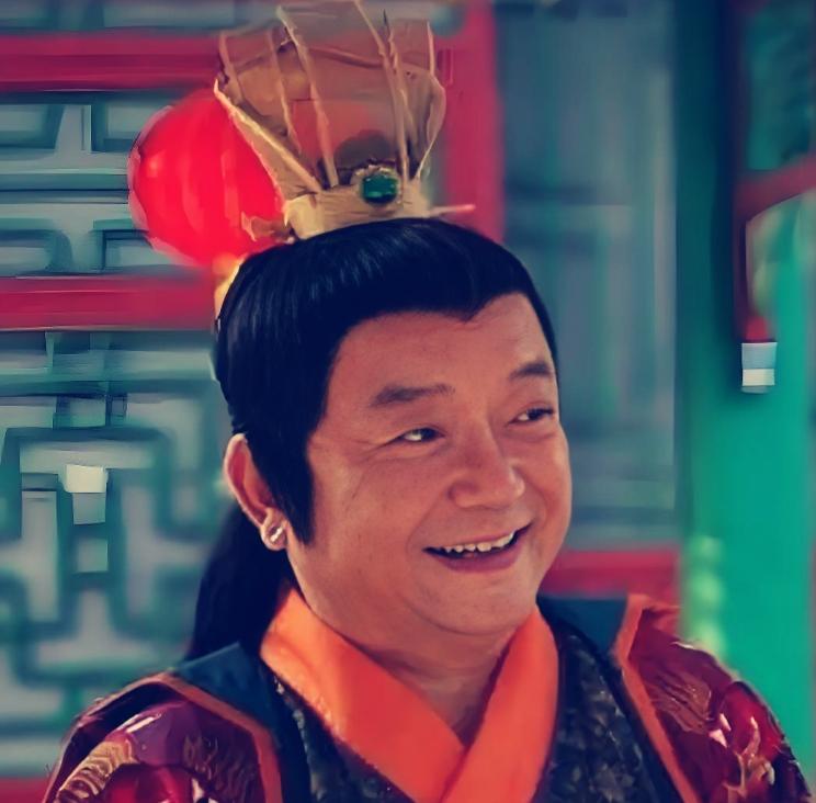 万历年间，魏忠贤被调到东宫，管理一个叫李康妃的才人的伙食。这位才人的儿子，是未来