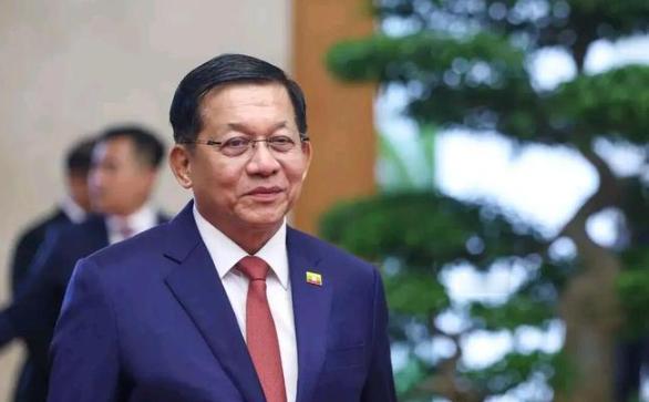 该把话对越南挑明了：所有侵占的中国岛礁，必须在2027年前全部撤出！若仍拒不归还