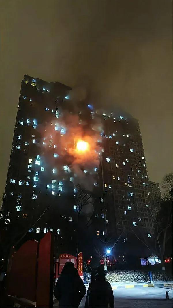 15死，44伤重大火灾事故[捂脸哭]11月9日，央视新闻再次报道了这起15人死亡