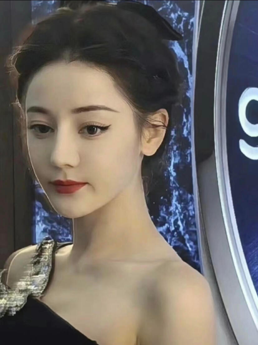 真有这么牛的底妆吗？好牛的皮肤状态，妆感也没的说，尤其是底妆完全0粉感
