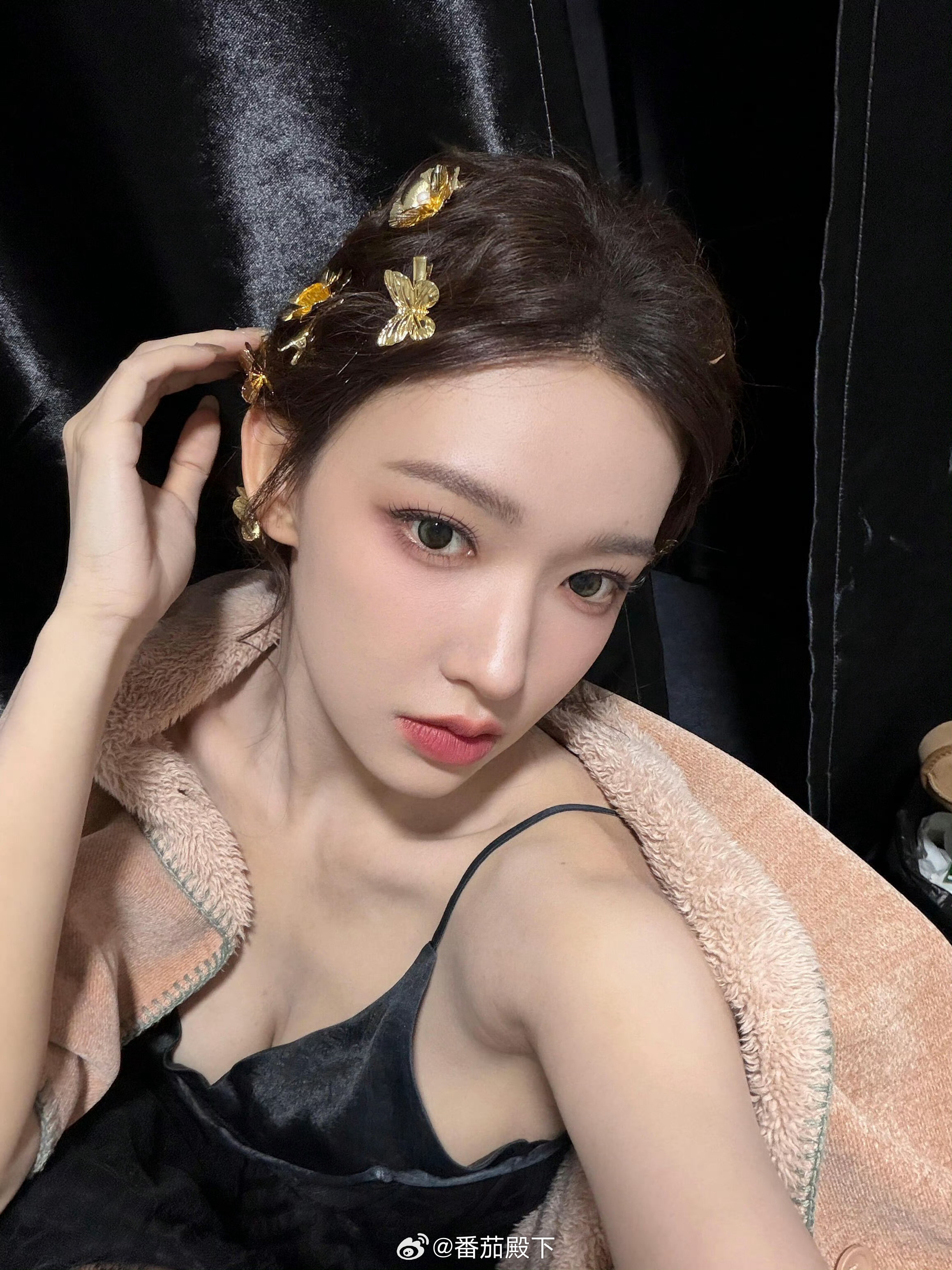 潘达夜间模式如何评价vivoX300系列镜头下的程潇？