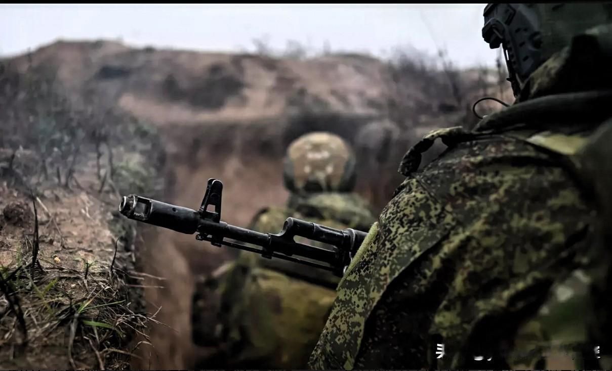 据俄罗斯国防部12月11日发布的消息：俄北部集团军部队在攻占沃尔昌斯