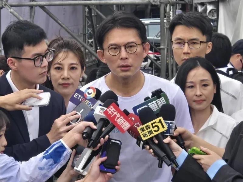 民众党中评会今讨论李贞秀案黄国昌表态：李未达到不分区立委标准台湾民众党立委李