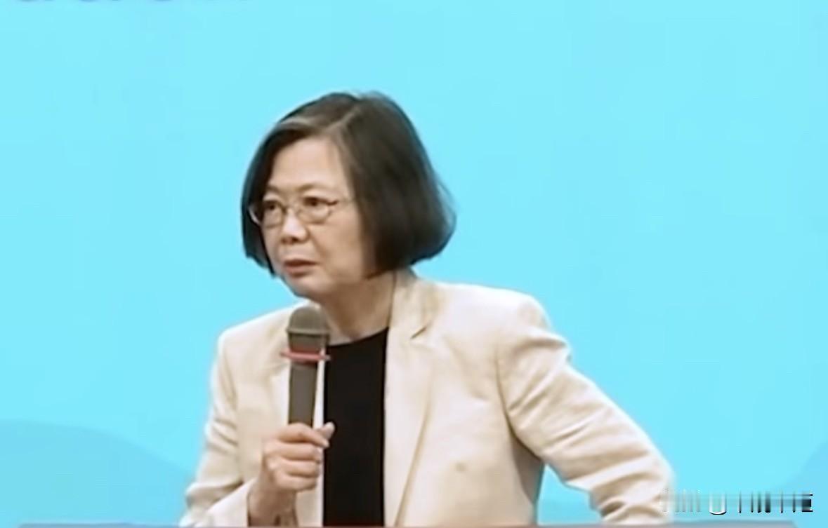 蔡英文今（17日）在脸书发文叫嚣，面对来自中国的威胁，社会如何凝聚重要的共识，强