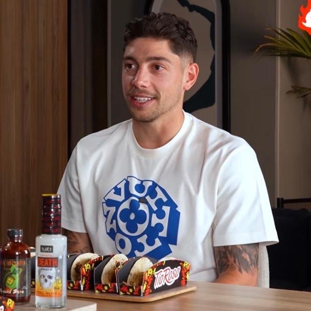 巴尔韦德这脚力也太大了，估计能赶上罗伯特卡洛斯！巴尔韦德：“我的射门在训练中