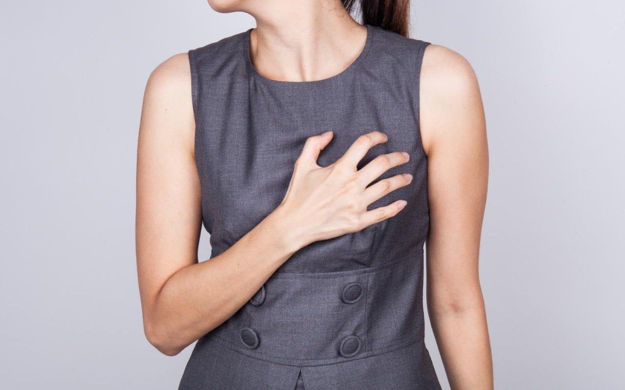 医生强调：乳腺癌早期不是胸疼，而是身体出现这5异常，一定留意不少人以为乳腺癌