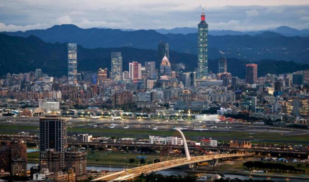 中国大陆定调统一，引起外媒高度关注！据联合早报发布的文章显示，在纪念江泽民主席诞