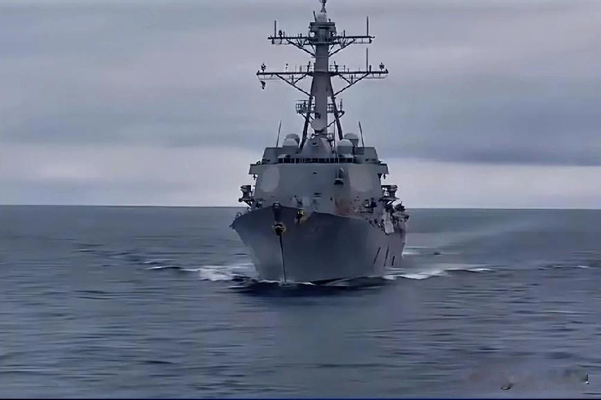 11月28日下午最新消息速报，全都不容错过，第二条，新西兰舰艇过航台海遭中方警