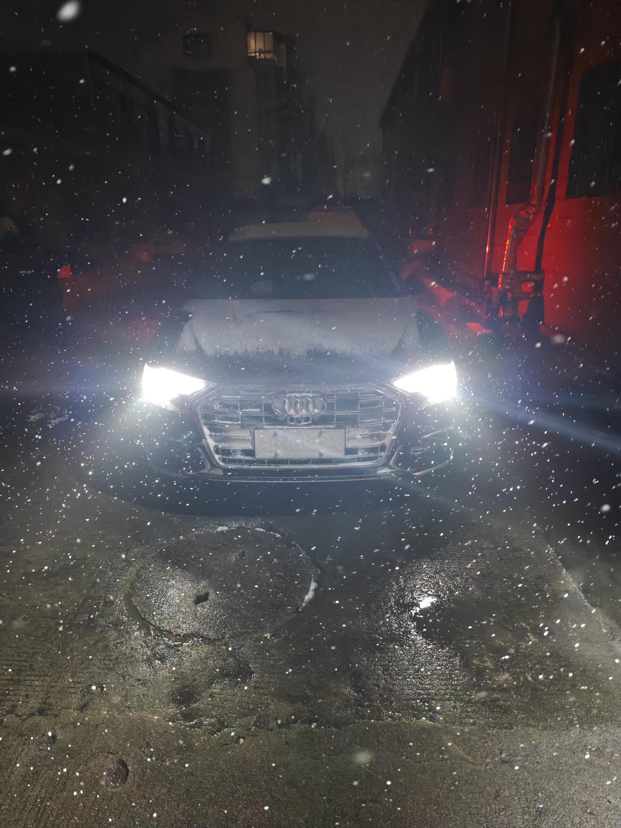 如果你有四五十万，可以考虑买个3.0T的六缸大六子，如果你有三四十万，那就可以买