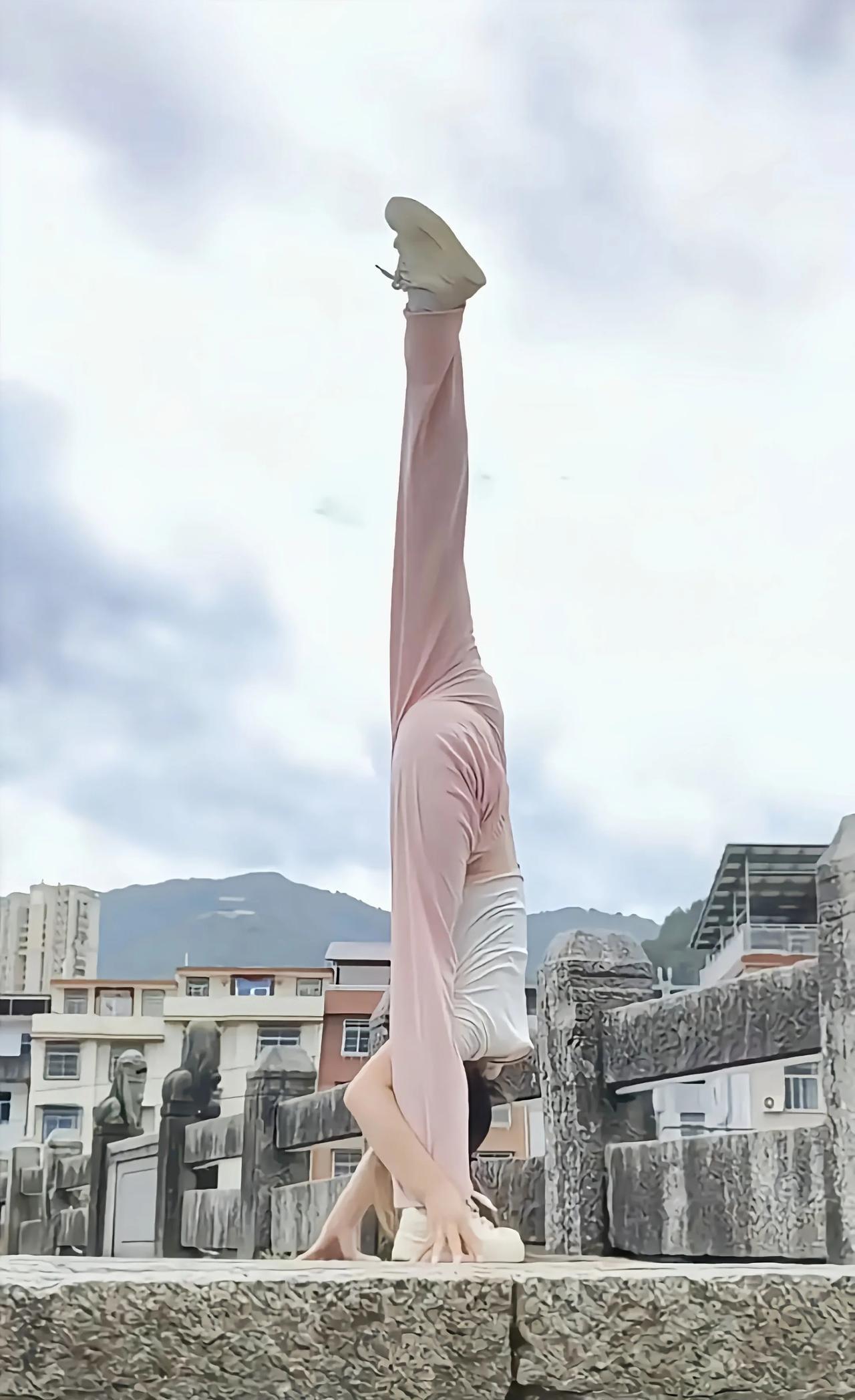 这样身材，算是亭亭玉立了吧！#纤姿曼妙#