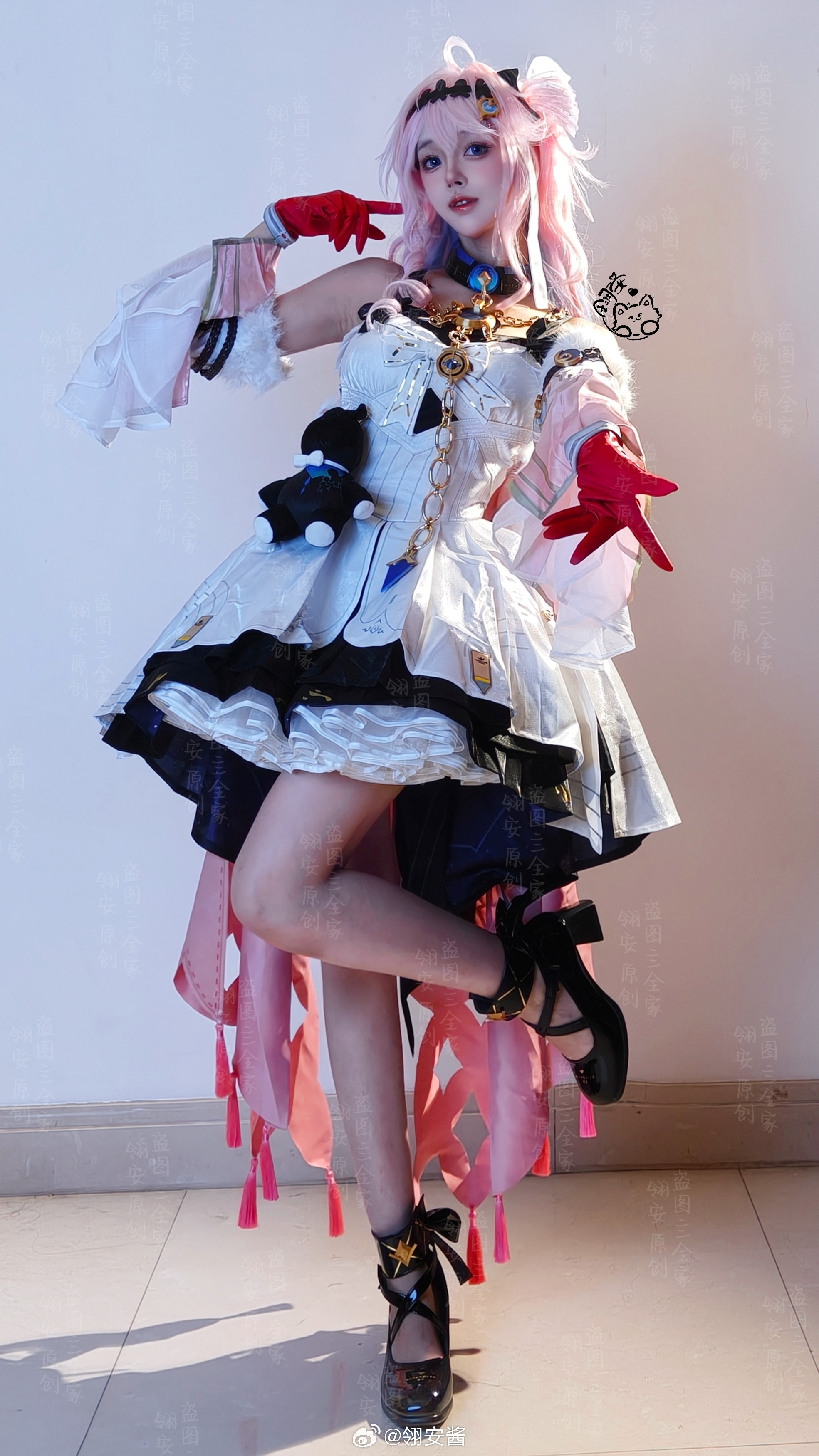鸣潮鸣潮微博cosplay大赏二次元cos大赏娅娅不吃压力！