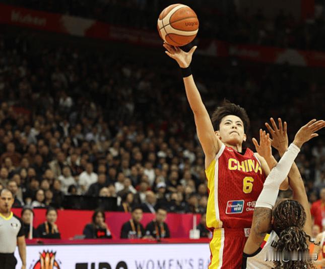 不敌比利时，问题暴露明显武汉主场，中国女篮65:80不敌比利时，遭遇世预赛
