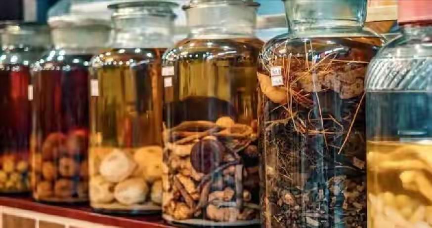 这样的宣传才是对白酒行业的致命打击！本来近期高档白酒的销量就直线下降，无论是茅台