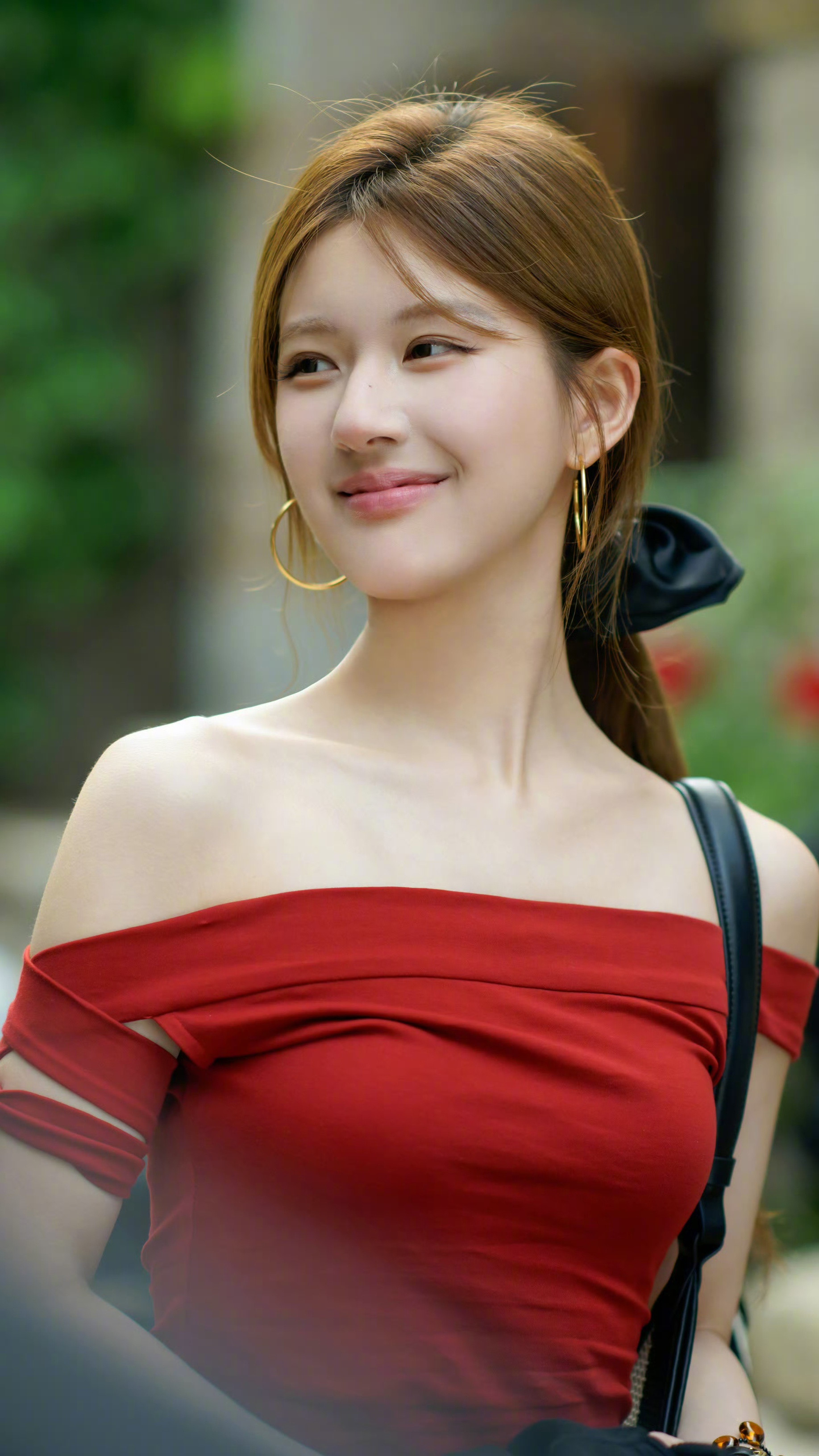 腾讯视频星光大赏🐧星光大赏肯定是赵露思的主场～就今年的实绩来说，《许我耀眼》目