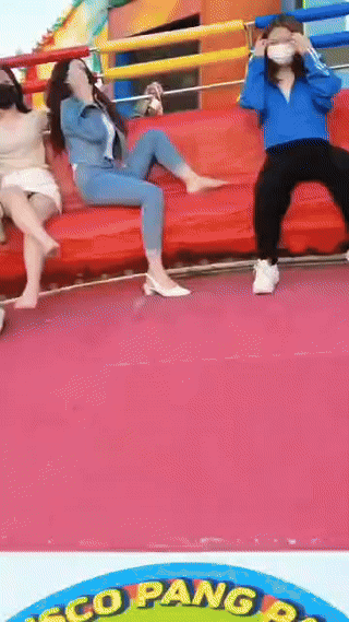 网红蹦床看着就很吓人啊，这些人真大胆。