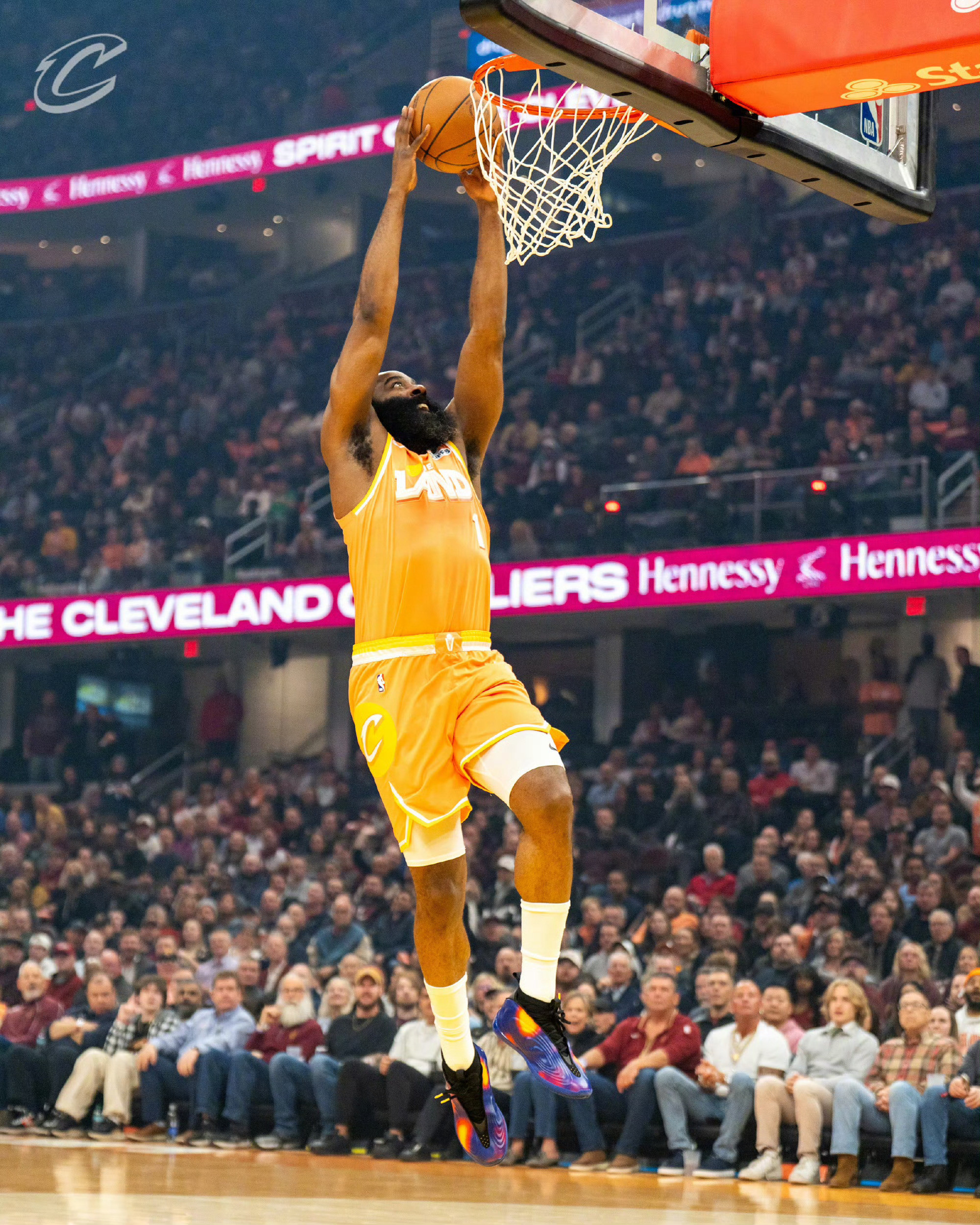 老登还能扣哈登