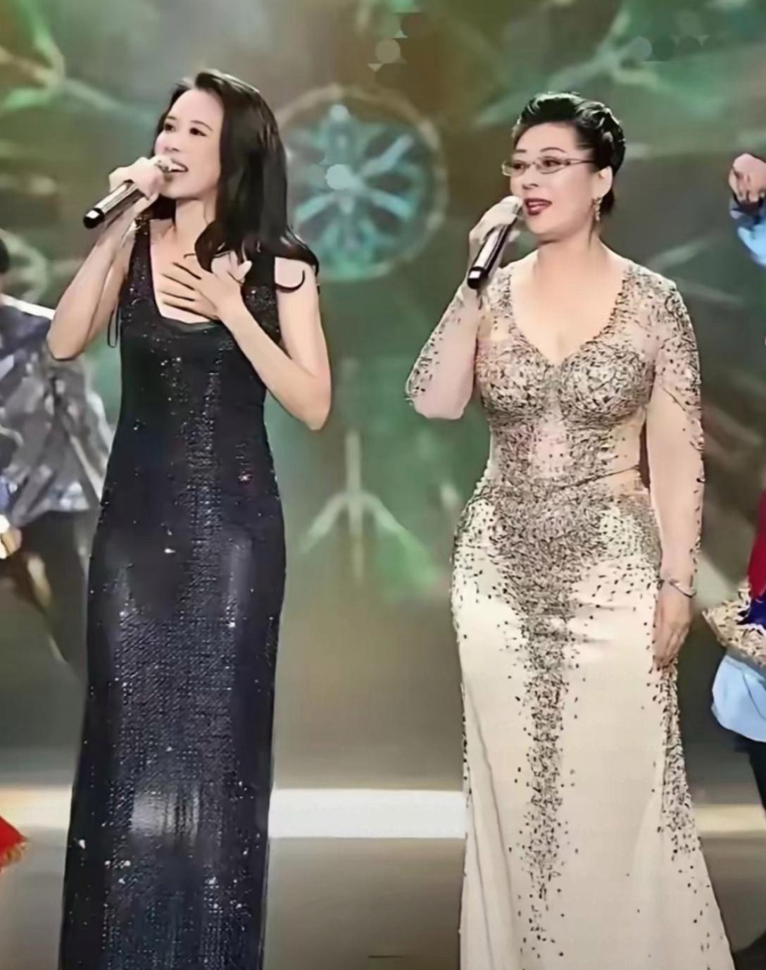 关牧村都72岁了，一点儿都不像。​​​