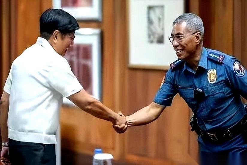 被雪藏了整整4个月，所有人都以为他这辈子就算交代了。一个电话，又给捞回来了。大