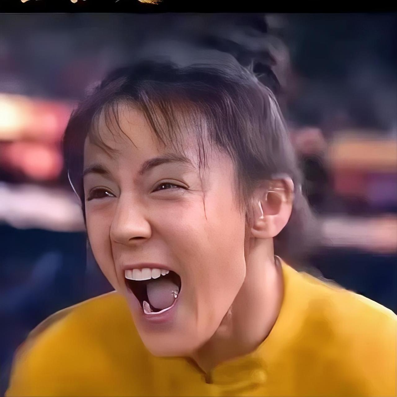 《功夫女足》刚刚看完，这部剧哪哪都好，就是有一个败笔，不是服化道，而是请了