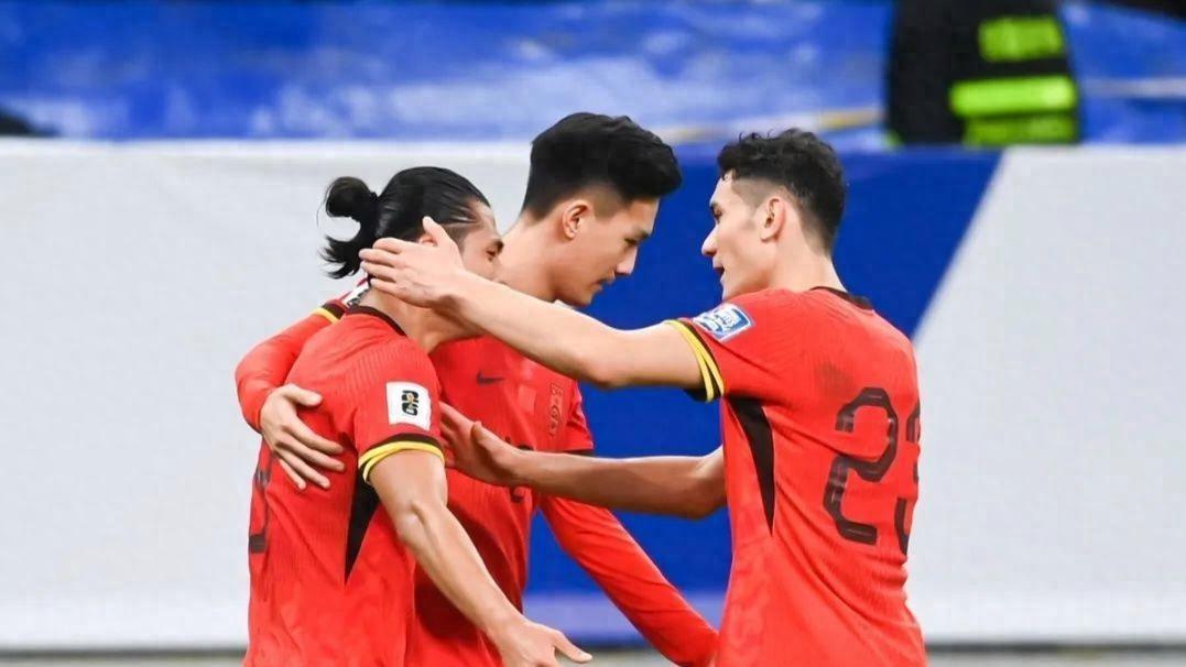 国足3-1战胜前亚洲冠军科威特,2025赛季迎来开门红,取得对科威特21年来不败