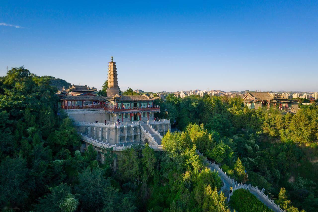 甘肃财政收入增长出色！2025年甘肃全省一般公共预算收入1112.4亿元，增