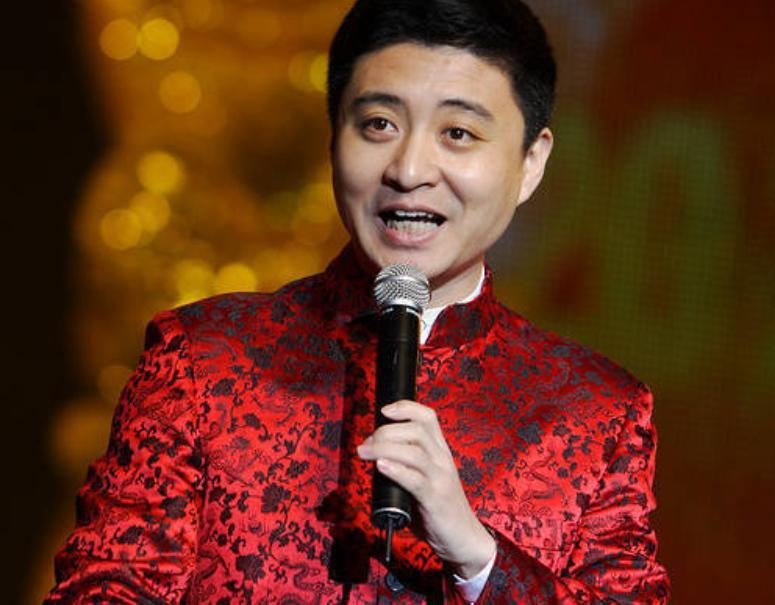 一语毁终生！国家一级演员周炜，九登春晚、稳居主流相声接班人，风光无限。不料一句脏