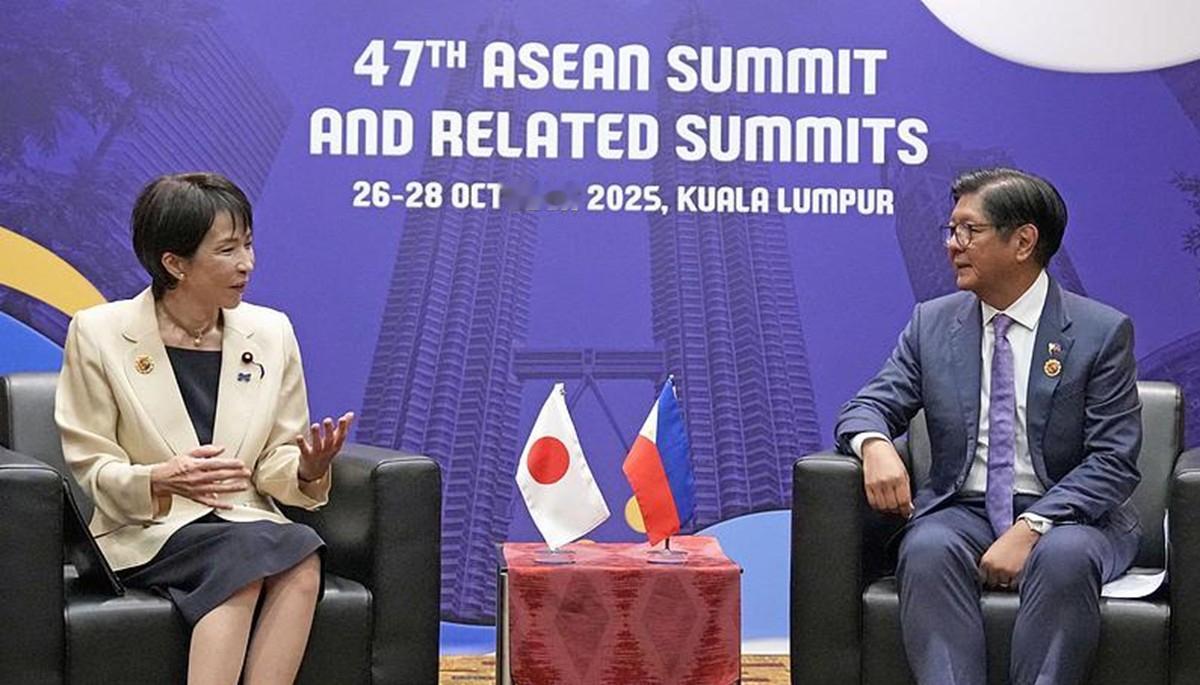 美军南海连出事,日菲联手使坏招,中国新航母要亮剑。10月26日,美国