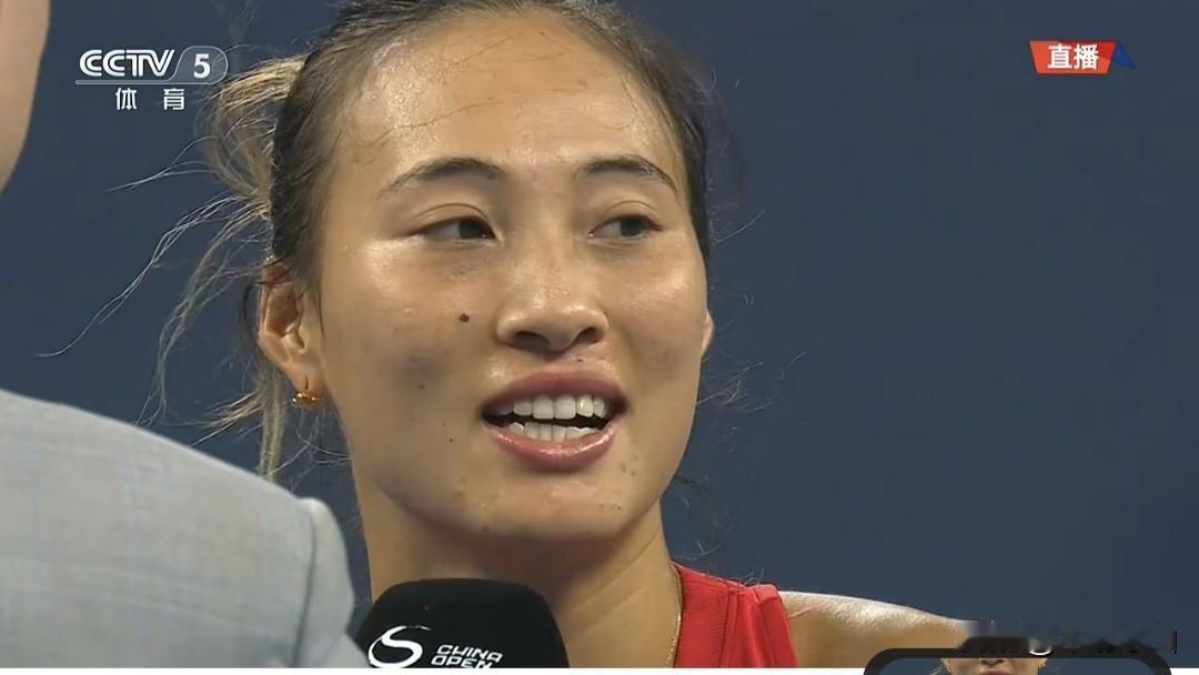郑钦文2-0横扫梅尔藤斯，晋级中网女单决赛。2026中国网球公开赛-女单半决赛