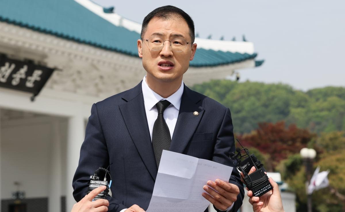 金相旭脱党后公开支持李在明：“他才是最符合保守价值的总统候选人”刚刚宣布脱离