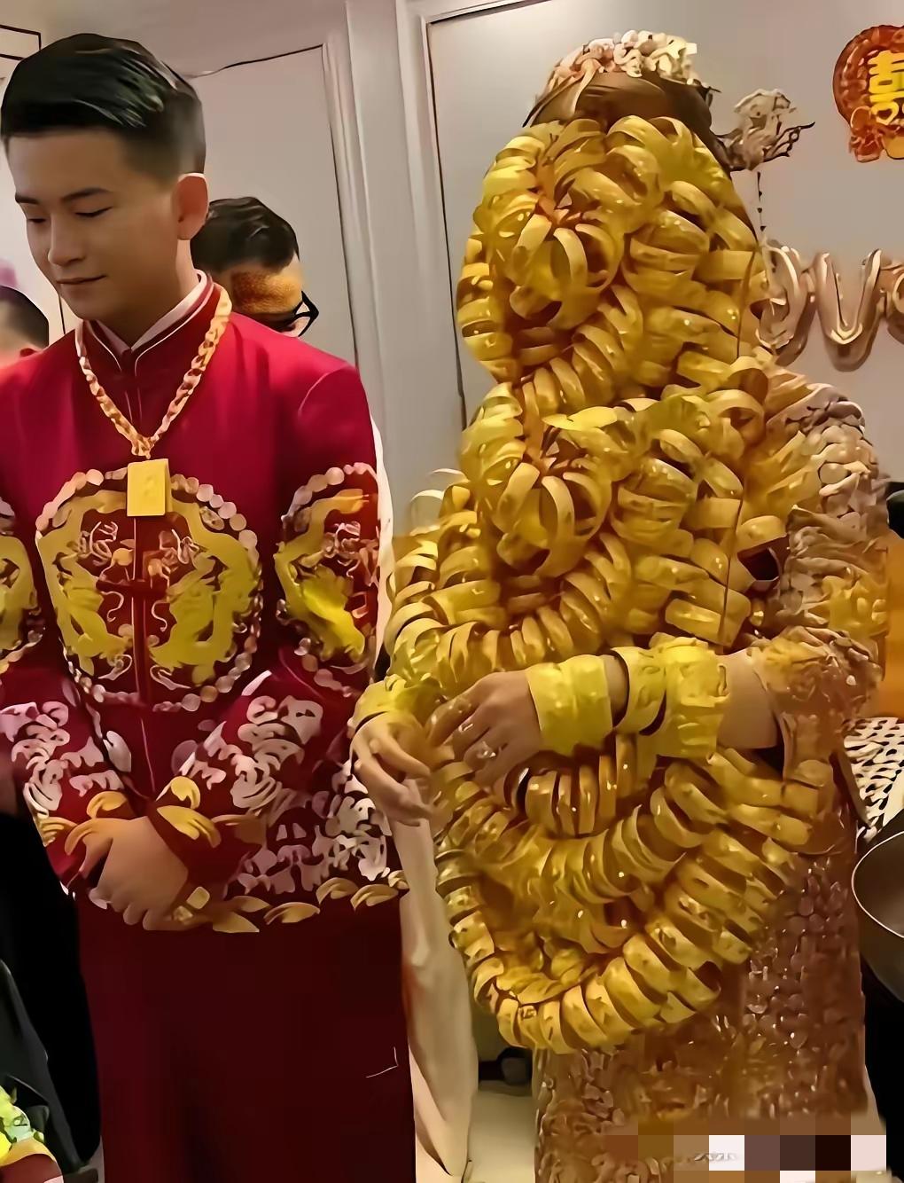 历史真的在不断重演！当年被群嘲盲目跟风的中国大妈，如今用时间证明了自己的眼光