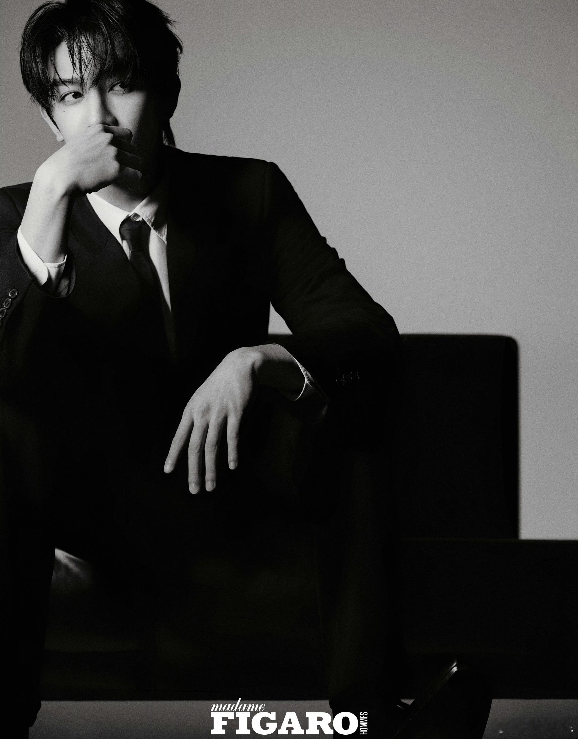 好像从来没认识过夏之光浓颜长相却配了个淡人性格，夏之光这种反差感真的太特别了，