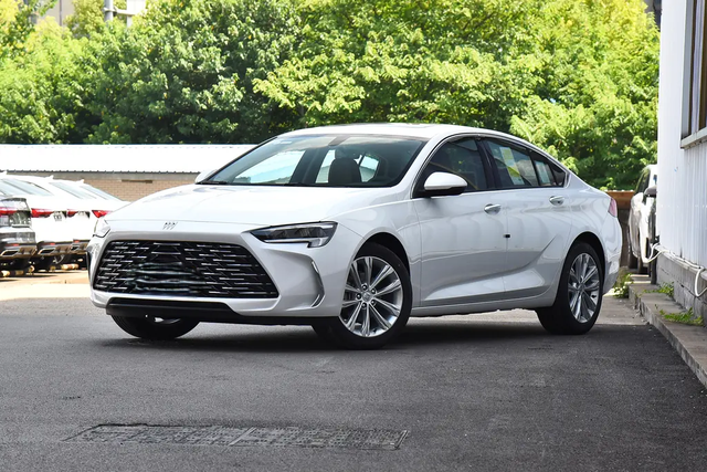 2024君威1.5T和大众速腾1.5T最近天天懂车帝看车，看的眼都花了，本来几