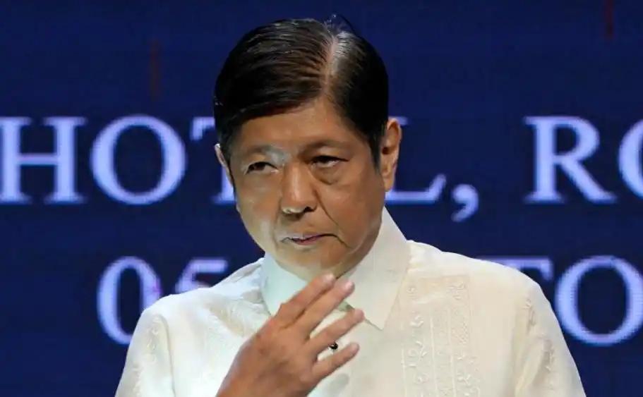 态度鲜明！菲律宾总参谋长直言军方不瞎也不聋，政坛动向全都看在眼里。此前杜特尔特喊