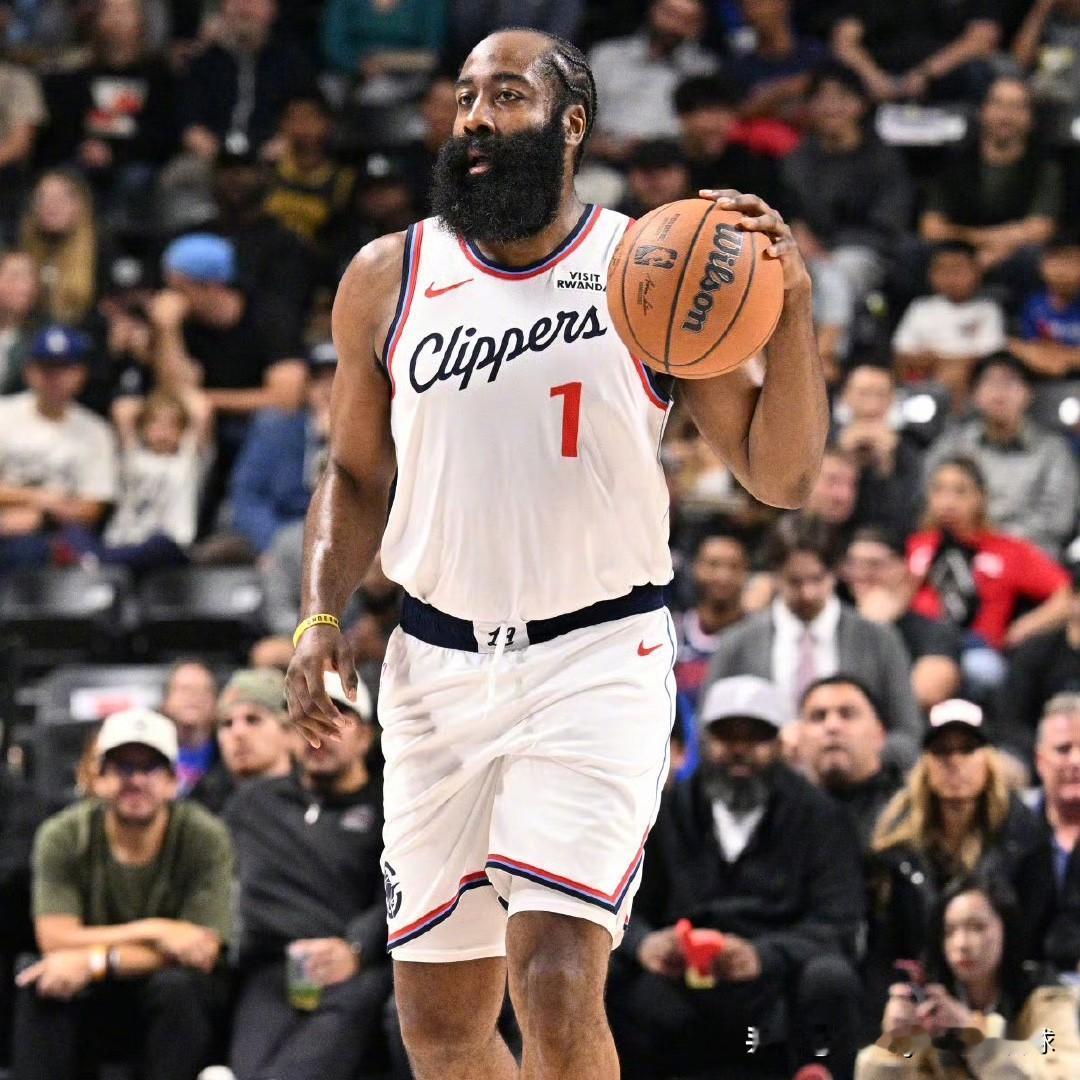 『就在今天！NBA传来多则快船队最新消息』1、三连败的快船客场挑战四连败的