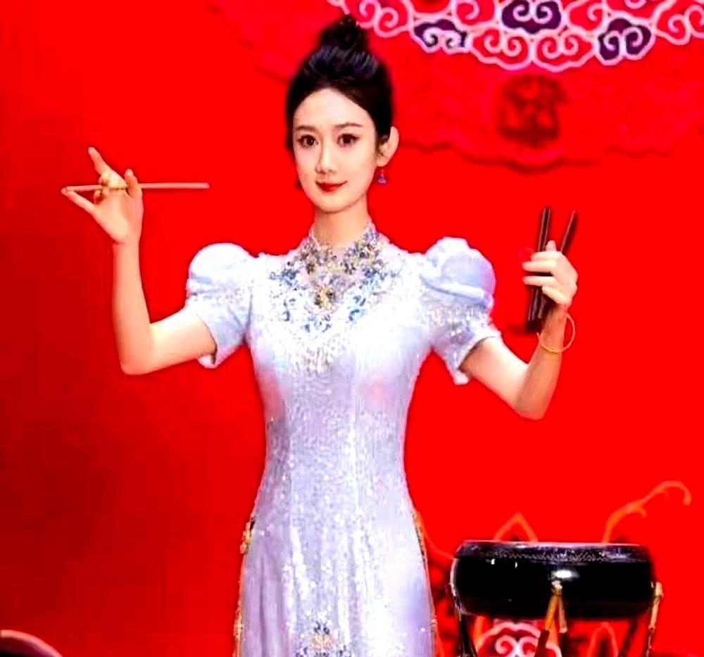 德云社后台，女演员张婉怡直接堵住孙九香，放话“见你一次，打你一次！”孙九香当场