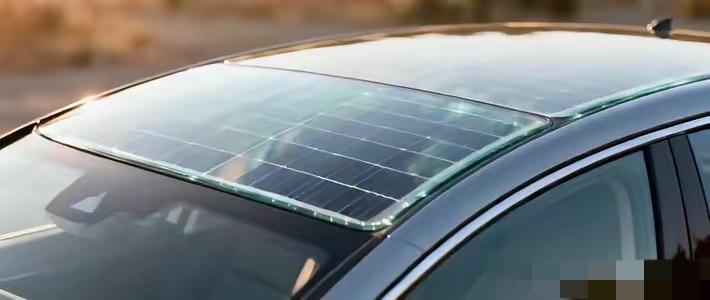 别再吹光伏车顶了！比亚迪×福耀这块玻璃，才是真的降维打击🔥很多人以为光伏车顶