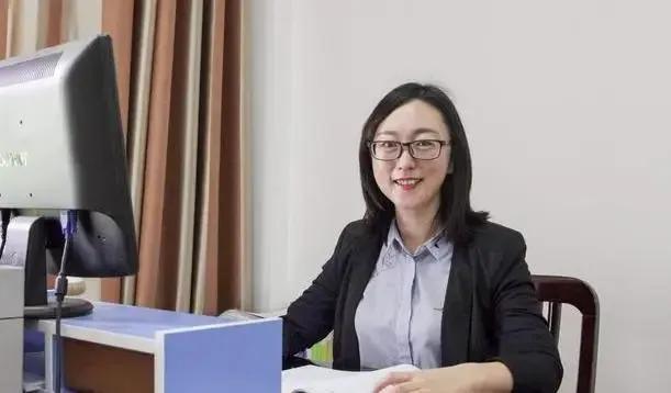 许昌学院那个牛老师，真把一手好牌打得稀烂。编制教师岗位现在有多抢手？招录比1:1