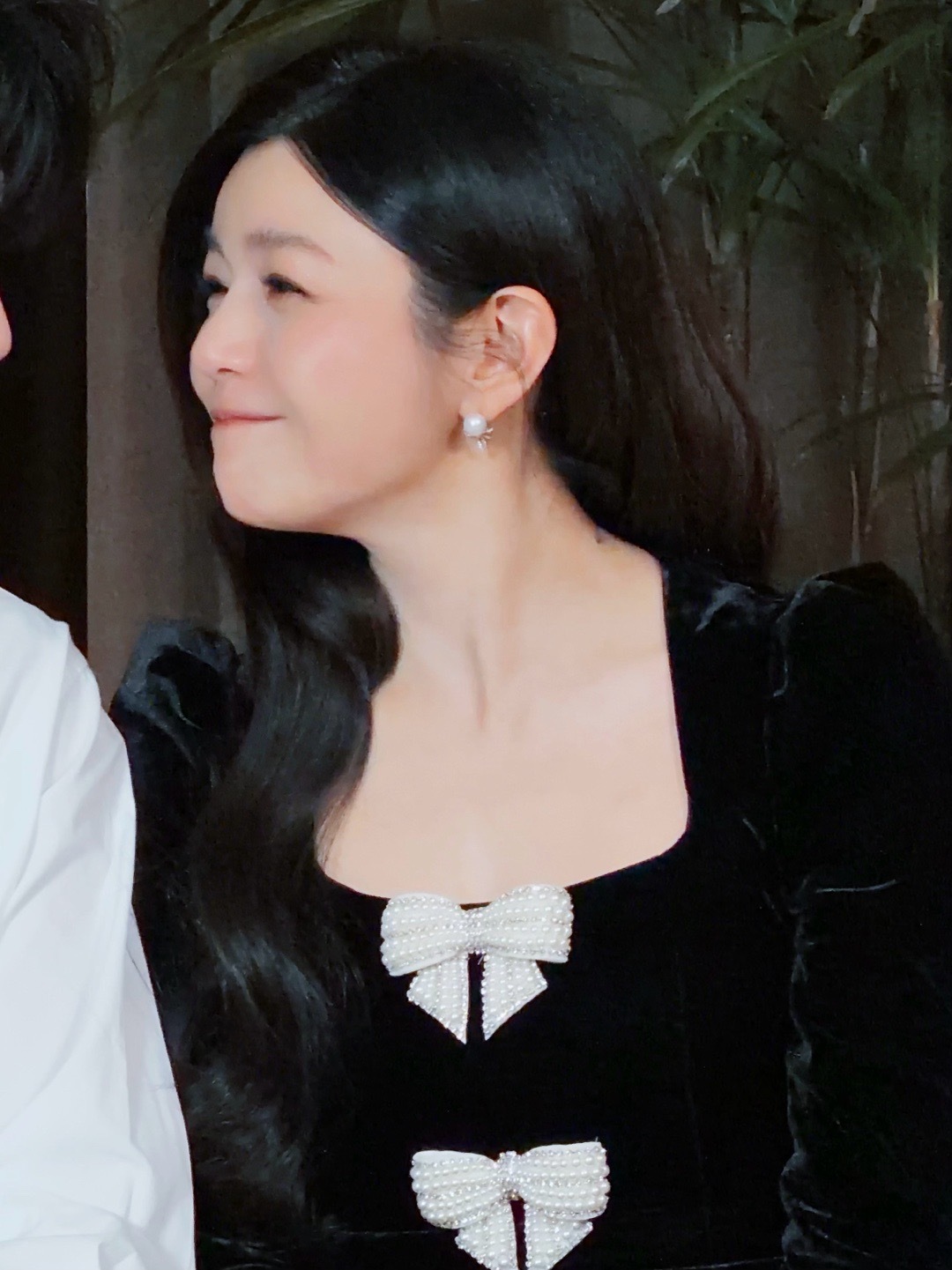 陈妍希甜姐标杆她重新定义了“甜姐天花板”！陈妍希的甜美，揉合了成熟女性的坚韧内