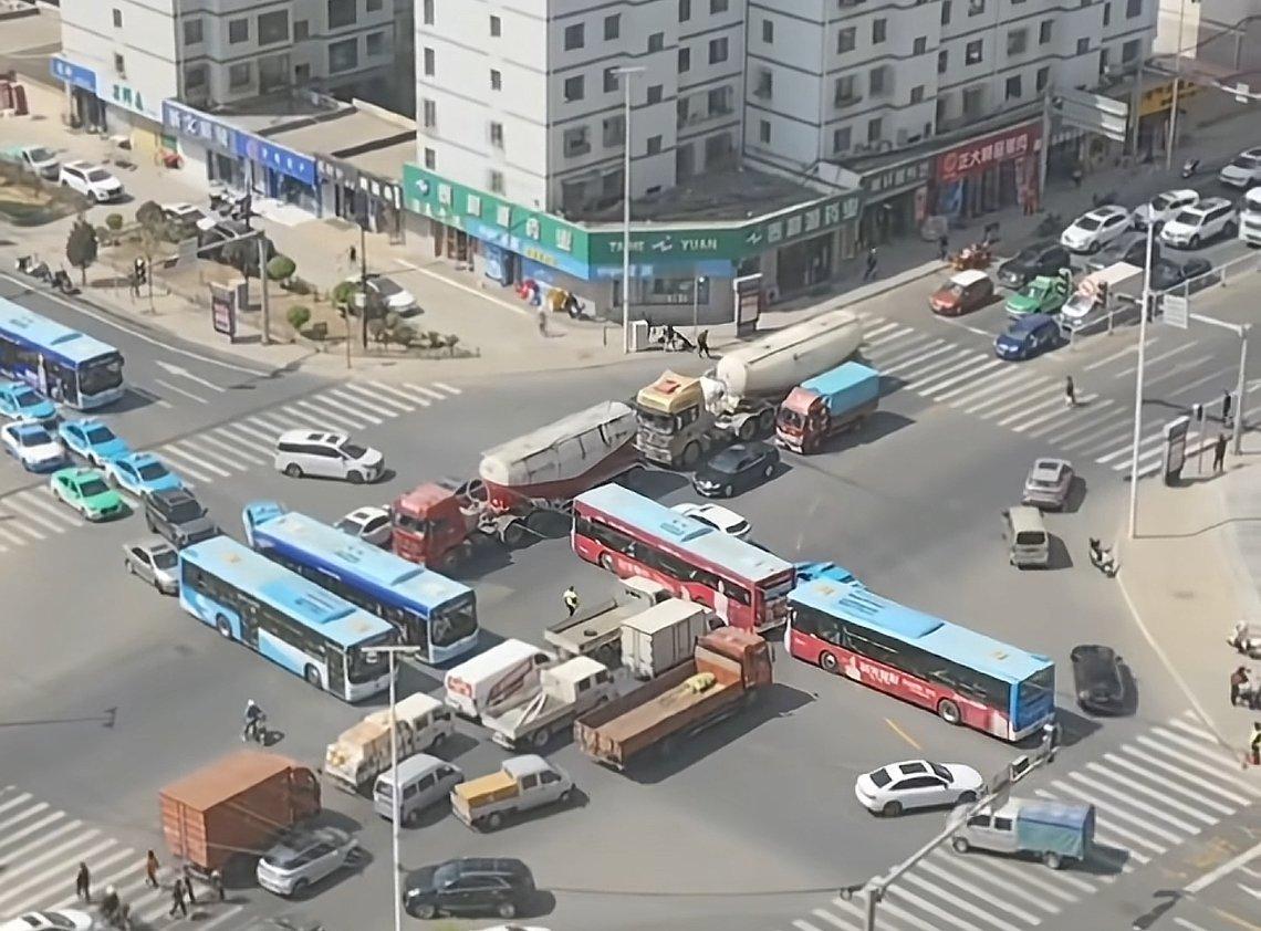 这种情况怎么解？​​​