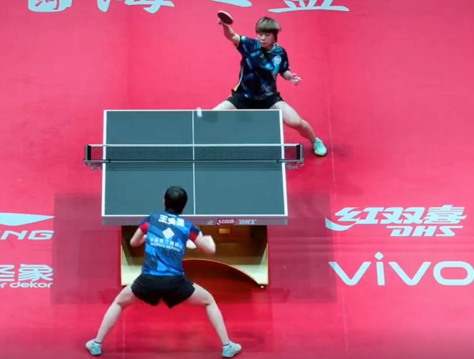 王曼昱10:3拿到局点，这比分太悬殊了！谁能想到，赛前被看好的王艺迪会这么被动