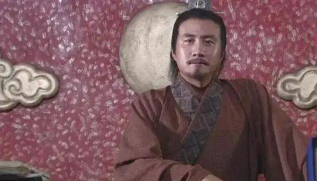 1363年，大将谢再兴被朱元璋训斥了几句，他闷闷不乐的回到家中，进门猛然看到两颗